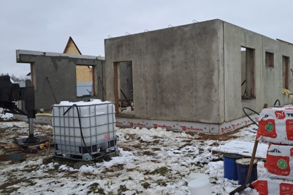 Как построить дом за 1 день: Монтаж ABG 82 м2 с использованием железобетонных трехслойных панелей
