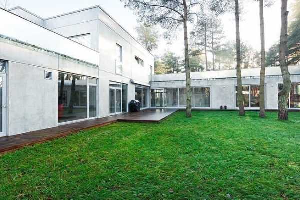 Скандинавский дом в стиле современного европейского минимализма